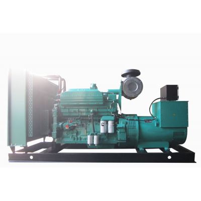 600kw重慶康明斯柴油發(fā)電機(jī)組-重慶康明斯6缸柴油機(jī)QSK19-G11柴油發(fā)電機(jī)組,缸徑/行程：159/159mm,柴油發(fā)電機(jī)組水冷發(fā)動(dòng)機(jī)功率667KW,柴油發(fā)電機(jī)組配套馬拉松斯坦福發(fā)電機(jī)。廠價(jià)直銷歡迎選購：13773399855。